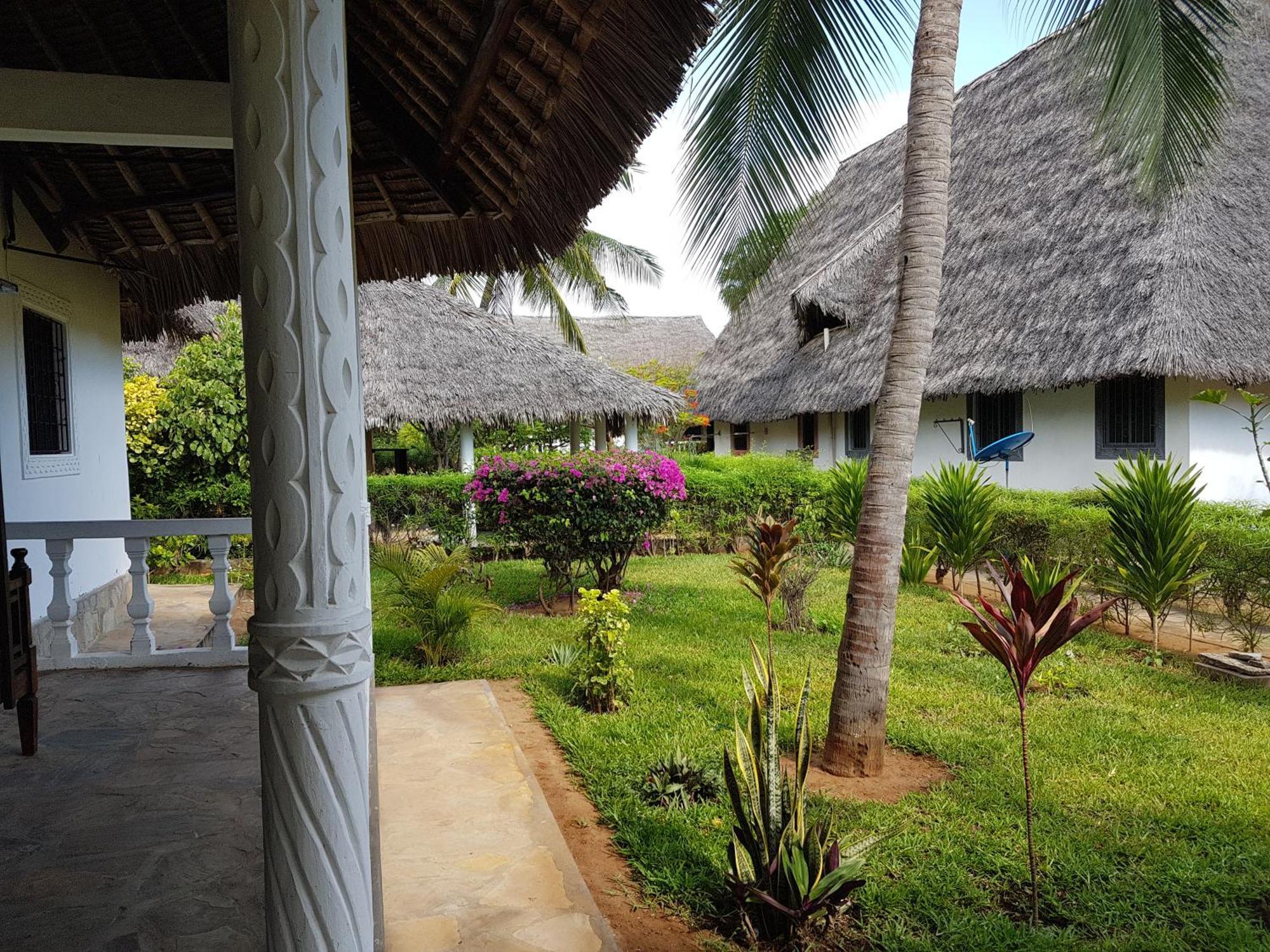 Karibuni Jeds Villas 85 & 86 Mambrui Екстер'єр фото