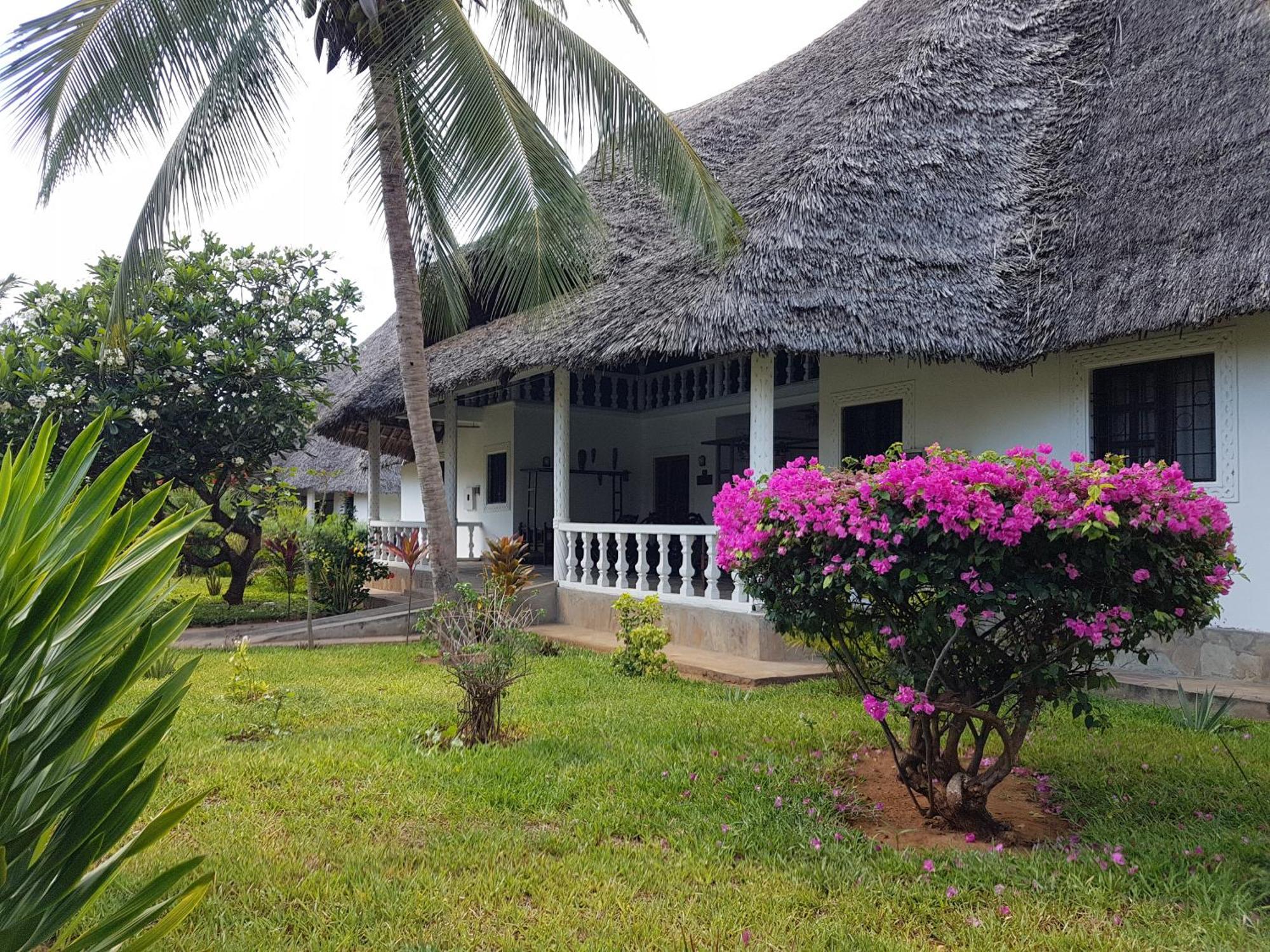 Karibuni Jeds Villas 85 & 86 Mambrui Екстер'єр фото
