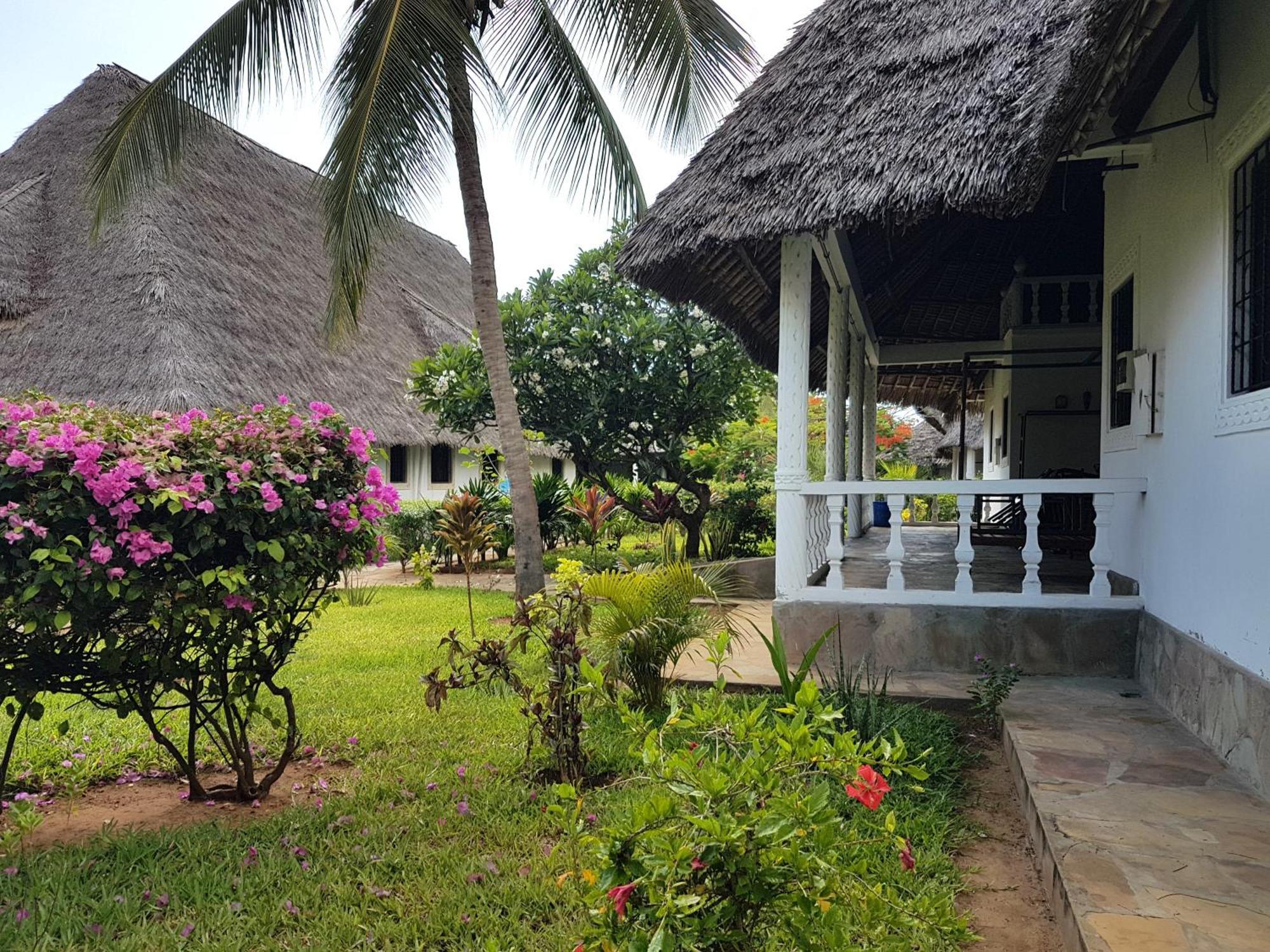 Karibuni Jeds Villas 85 & 86 Mambrui Екстер'єр фото