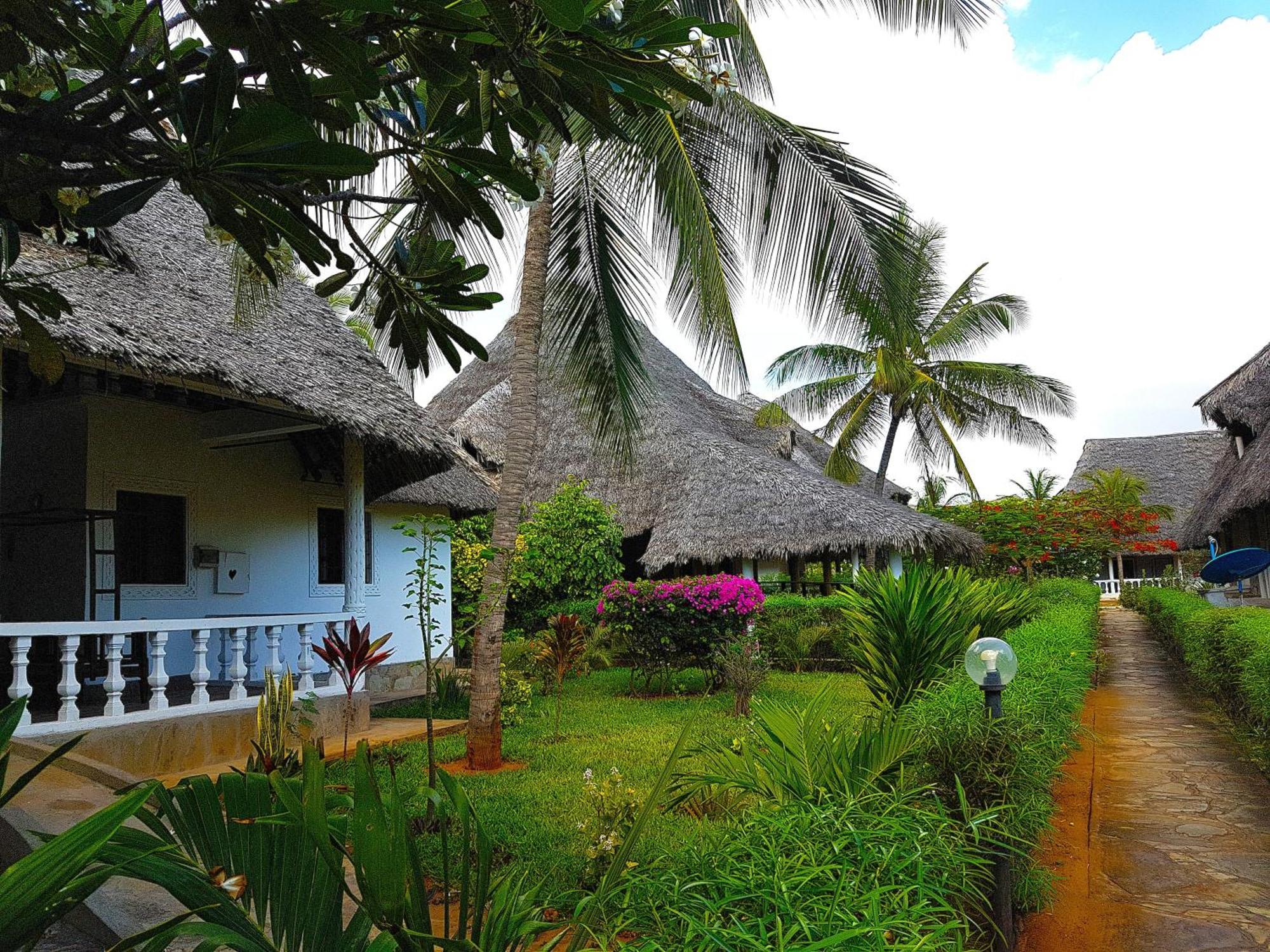 Karibuni Jeds Villas 85 & 86 Mambrui Екстер'єр фото